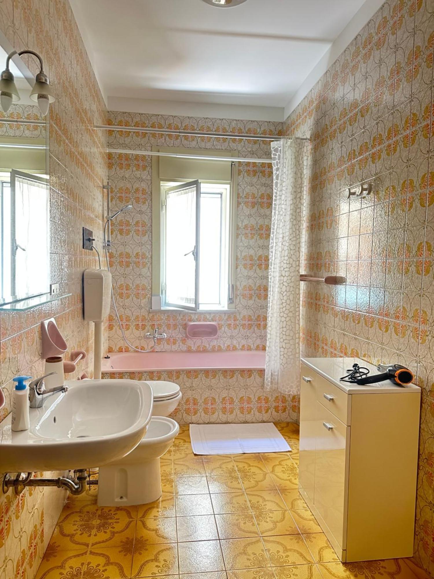 Yellow House Чефалу Екстериор снимка